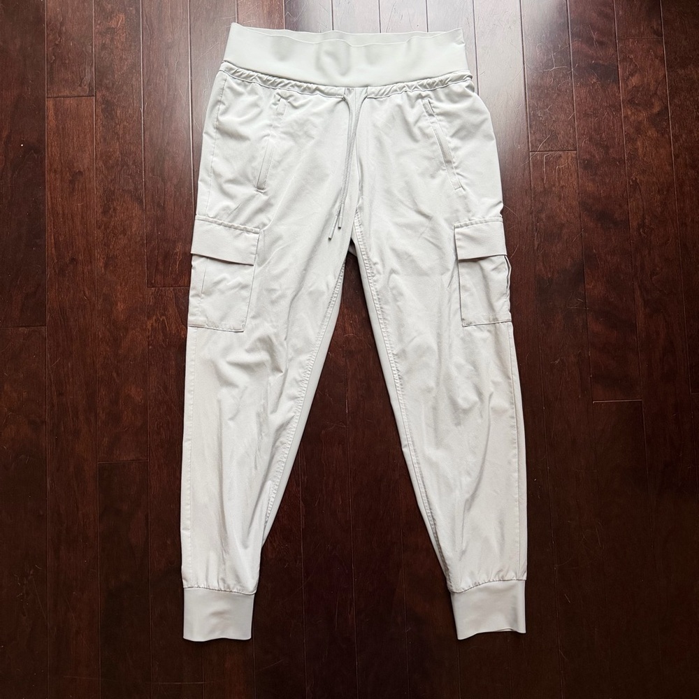 Athleta Women’s Sutton Tern Grey Cargo Jogger Athletic Pants Size 4